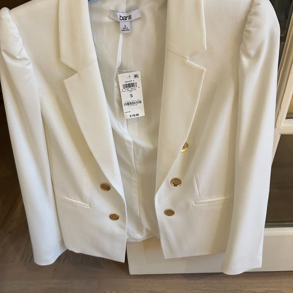 Brand new white blazer by Bar III size S